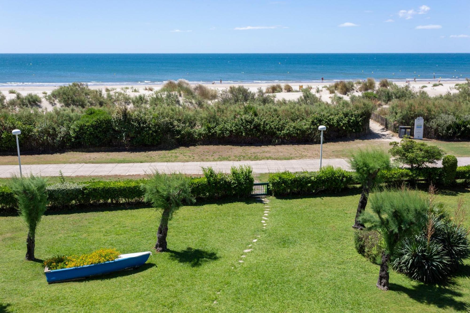 Chez Fabienne - Superbe Appartement Avec Vue Sur La Mer Et Parking La Grande Motte Exteriör bild